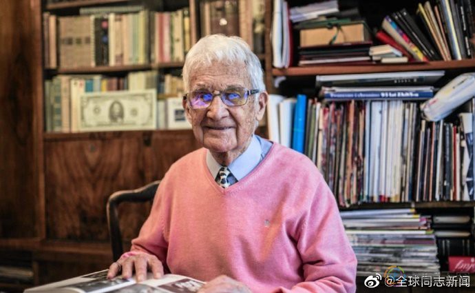 波兰：百岁老人出柜引发热议