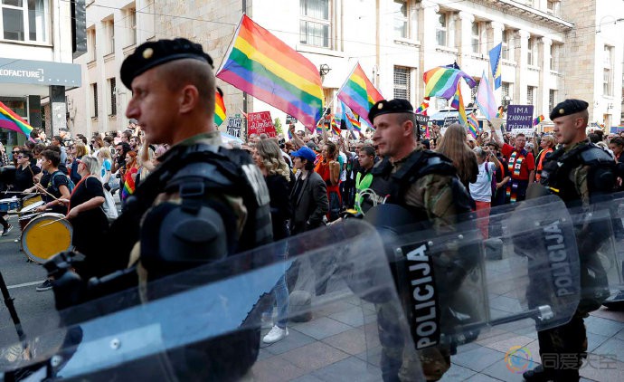 波黑朝着同性伴侣关系合法化迈出了第一步