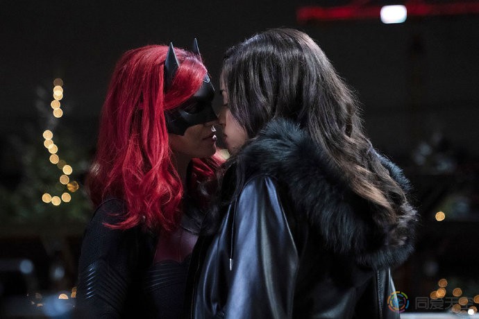 鲁比·罗丝辞演《蝙蝠女侠》，新主演仍将是LGBT