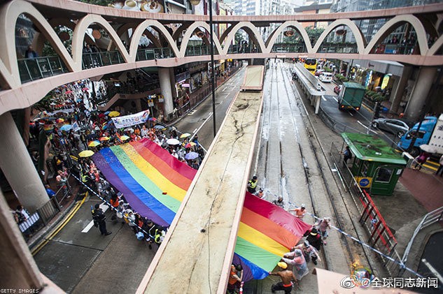 香港：同性恋者要求承认在国外登记的同性婚姻，高等法院开庭