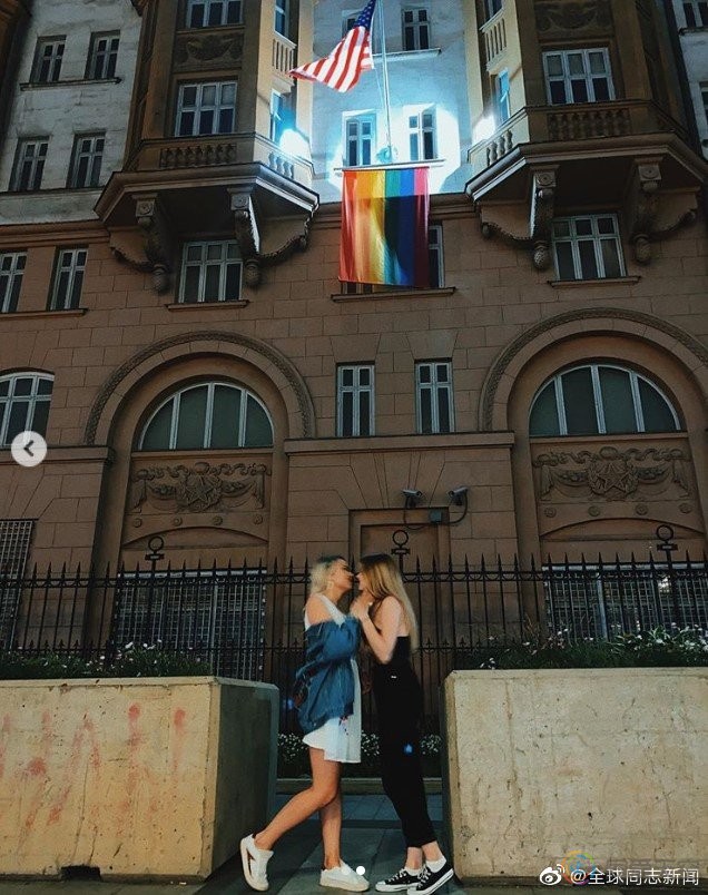 俄罗斯：普京嘲笑美国大使馆挂彩虹旗