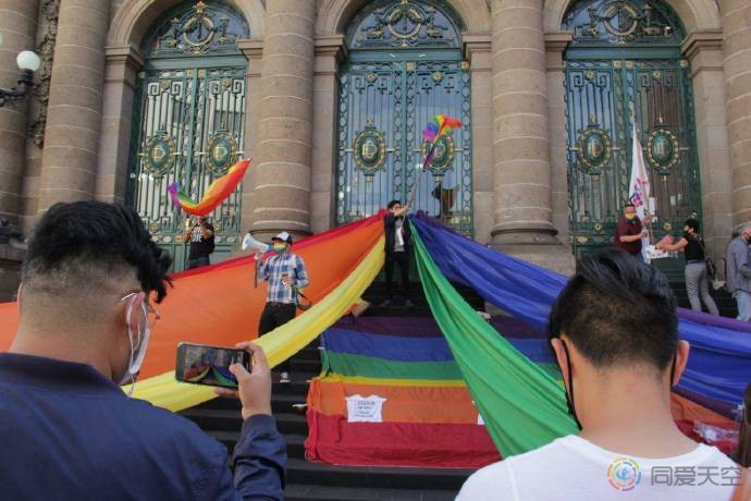 墨西哥首都批准法案：“治疗”性向将被判刑