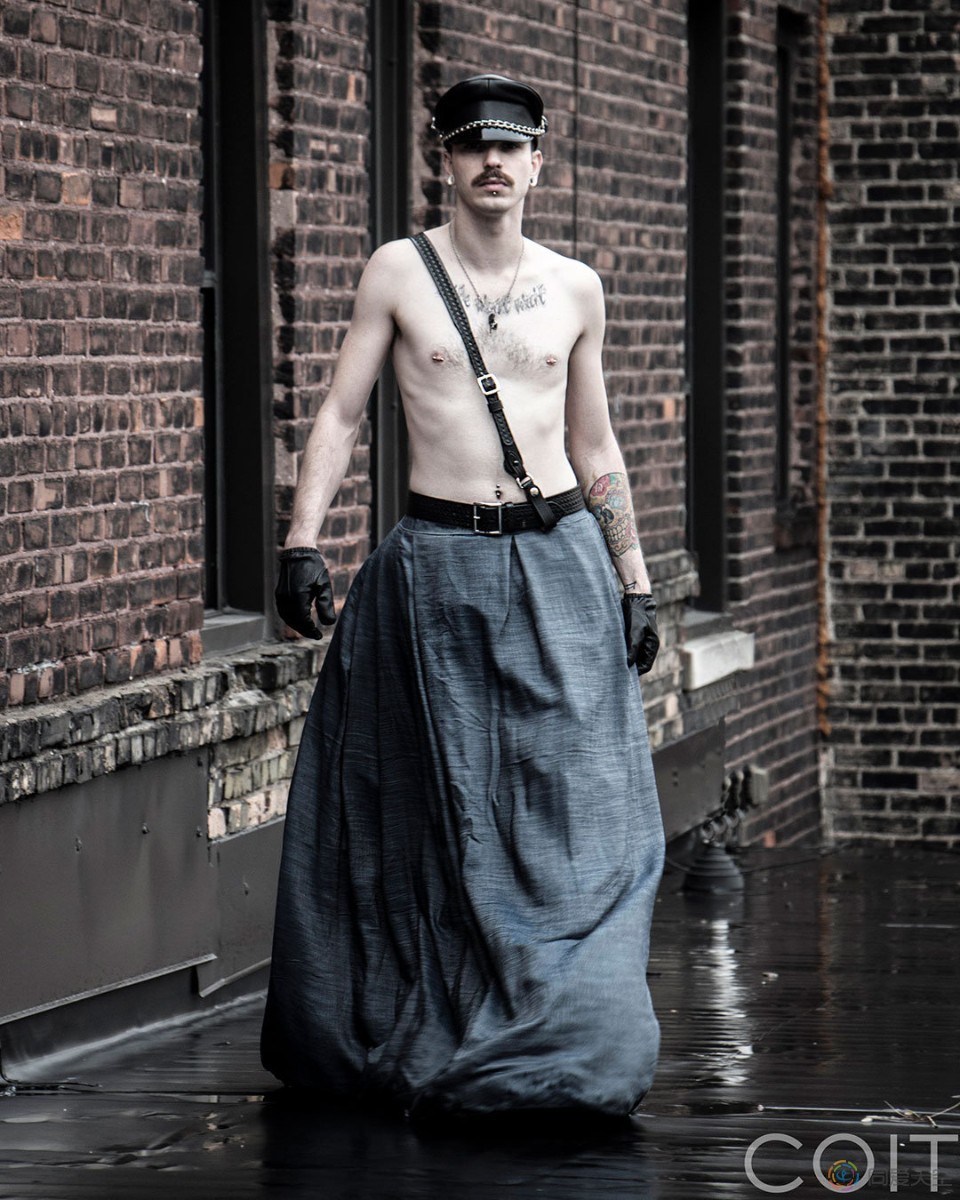 酷儿摄影集：穿裙的男人