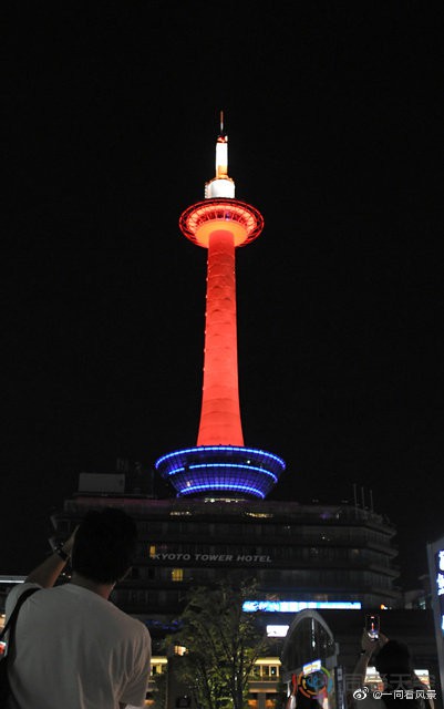 日本：京都市开始发同性伴侣证书，京都塔亮彩虹灯光
