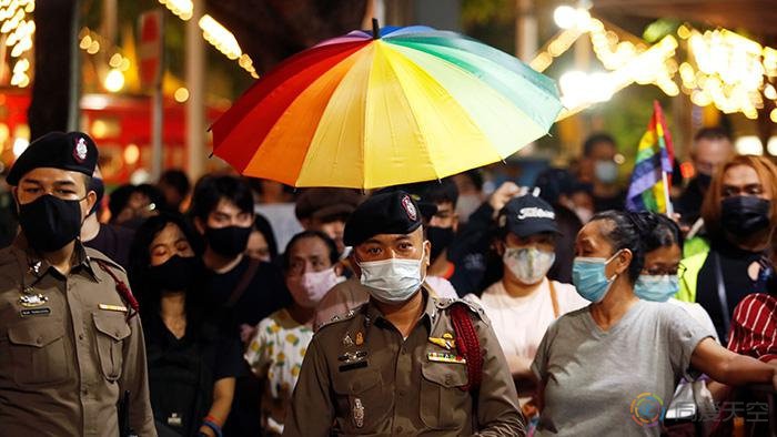 泰国反政府运动诉求婚姻平权 街头抗争警民冲突越发猛烈