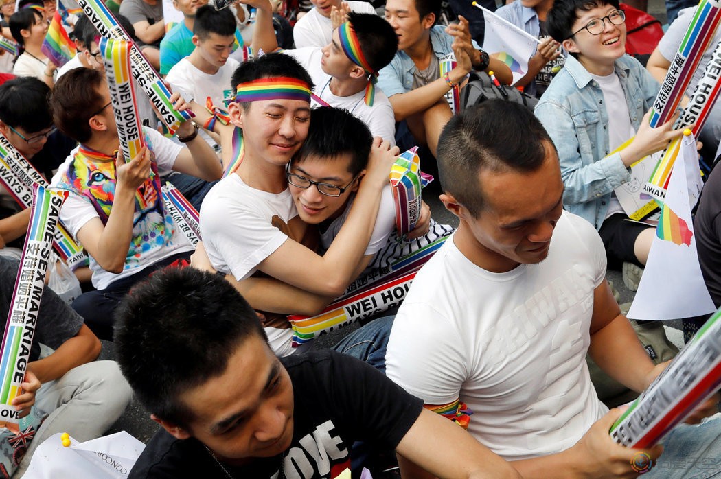 2020年台湾同性伴侣登记共2387对，男同仅占28%