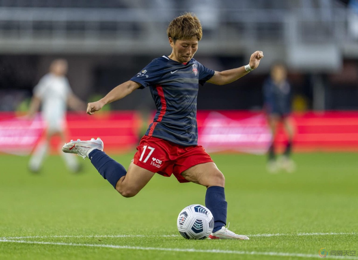 日本顶级女足运动员在骄傲月以跨性别男性身份出柜