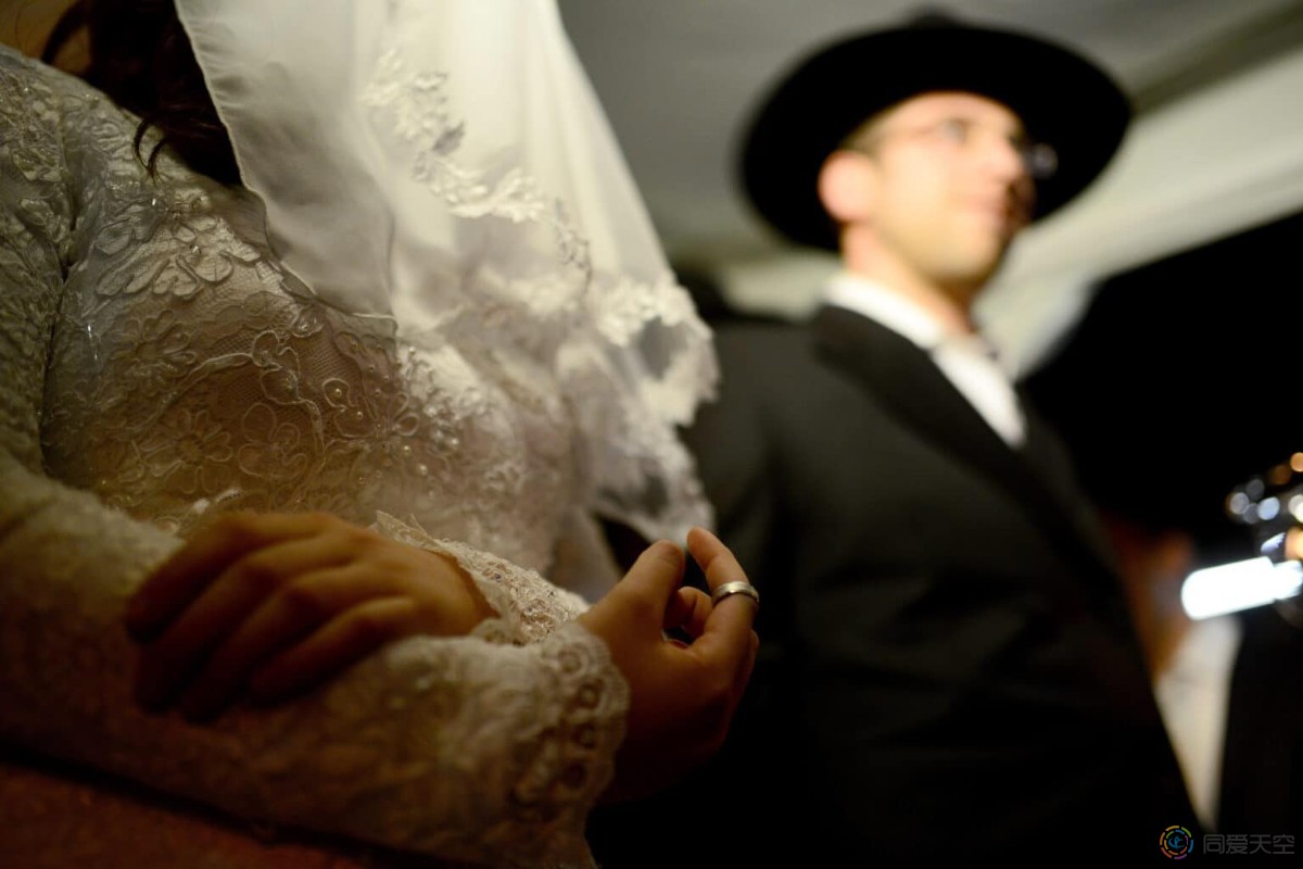强迫包办婚姻至今依然作为宗教社区“治疗同性恋”的手段